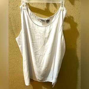 💰👀 Bundle 4/$20 👀💰
Liz Baker size XL